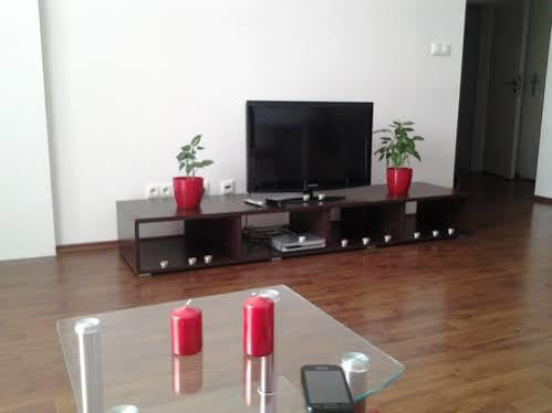 Apartman Halex Centrum City Aupark ปิเอชตานี ภายนอก รูปภาพ