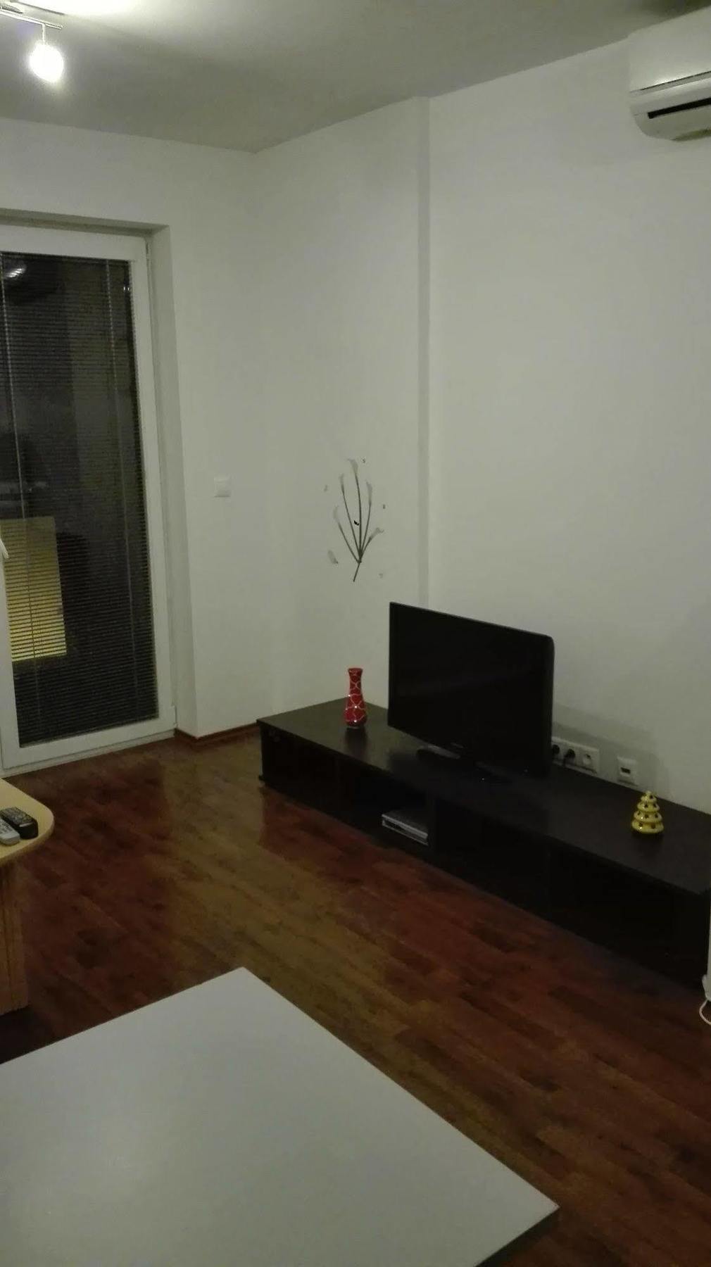Apartman Halex Centrum City Aupark ปิเอชตานี ภายนอก รูปภาพ