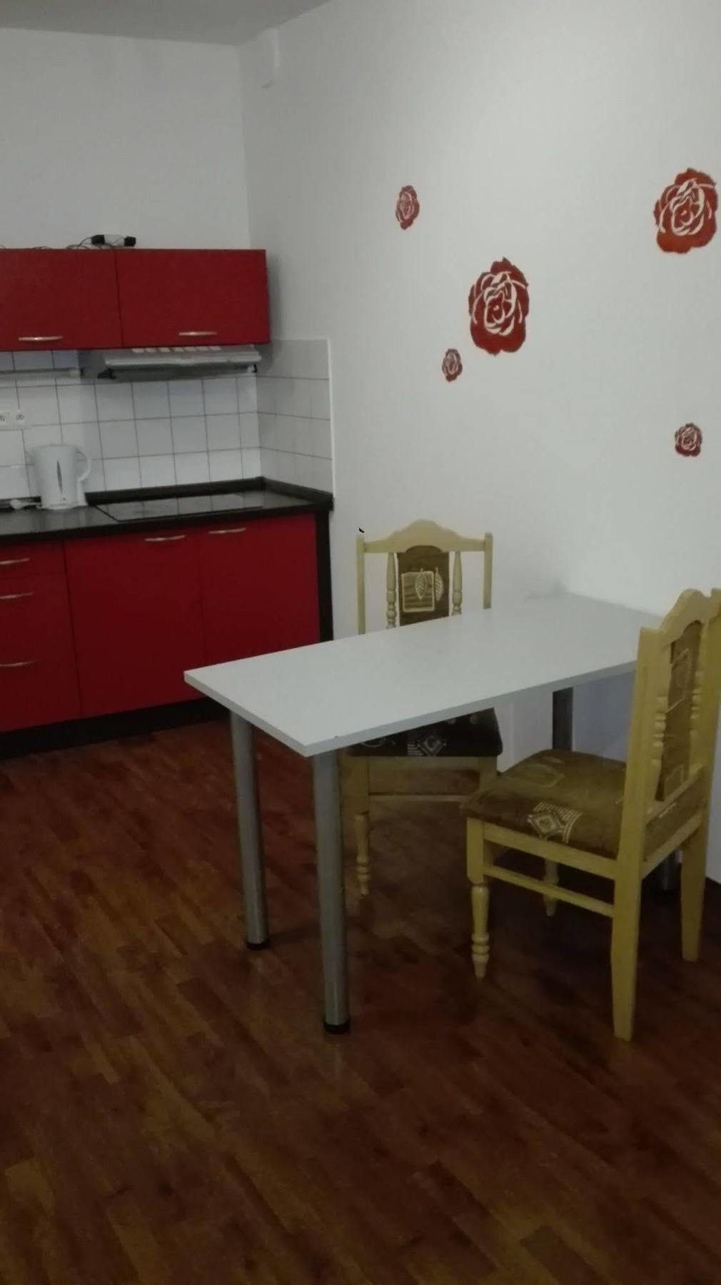 Apartman Halex Centrum City Aupark ปิเอชตานี ภายนอก รูปภาพ